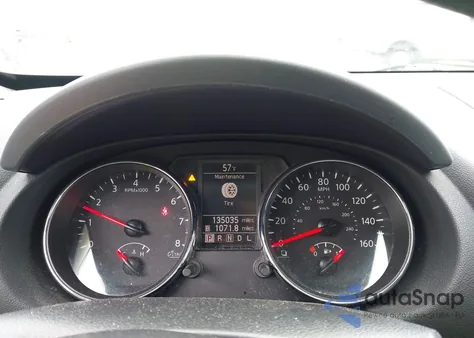 2013 Nissan Rogue Sv z USA, uszkodzony, nr VIN JN8AS5MV5DW647261